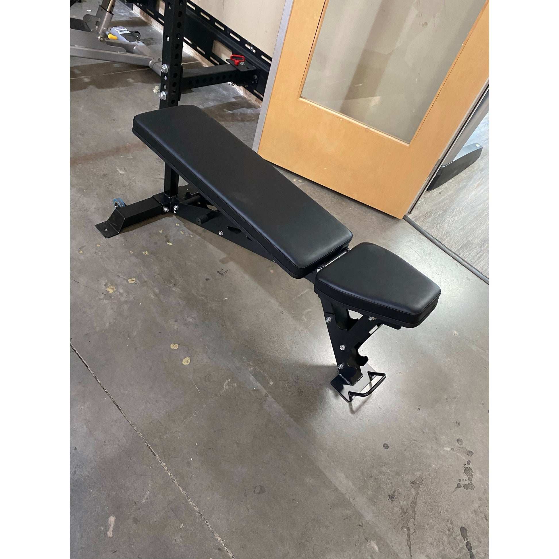 SFE Commercial Adjustable Multiple Position FID Bench - perspective view