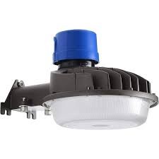 LED Parking Lot Light with Built-in Photocell, 40W, 5000K, 5,200 Lumens, 100-277 VAC